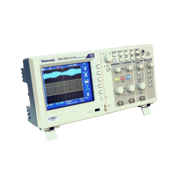 Osciloscópio Digital, 60 MHz, 2 canais, 1 Gs/s, resolução vertical de 8 bits, profundidade de memória de 2,5 mil pontos, 16 medições automatizadas e análise FFT para análise simplificada de forma de onda.