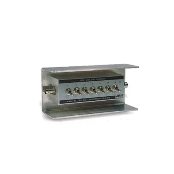 O atenuador de passo J2028 é um dispositivo utilizado em sistemas eletrônicos para medir, controlar ou reduzir a potência de RF.